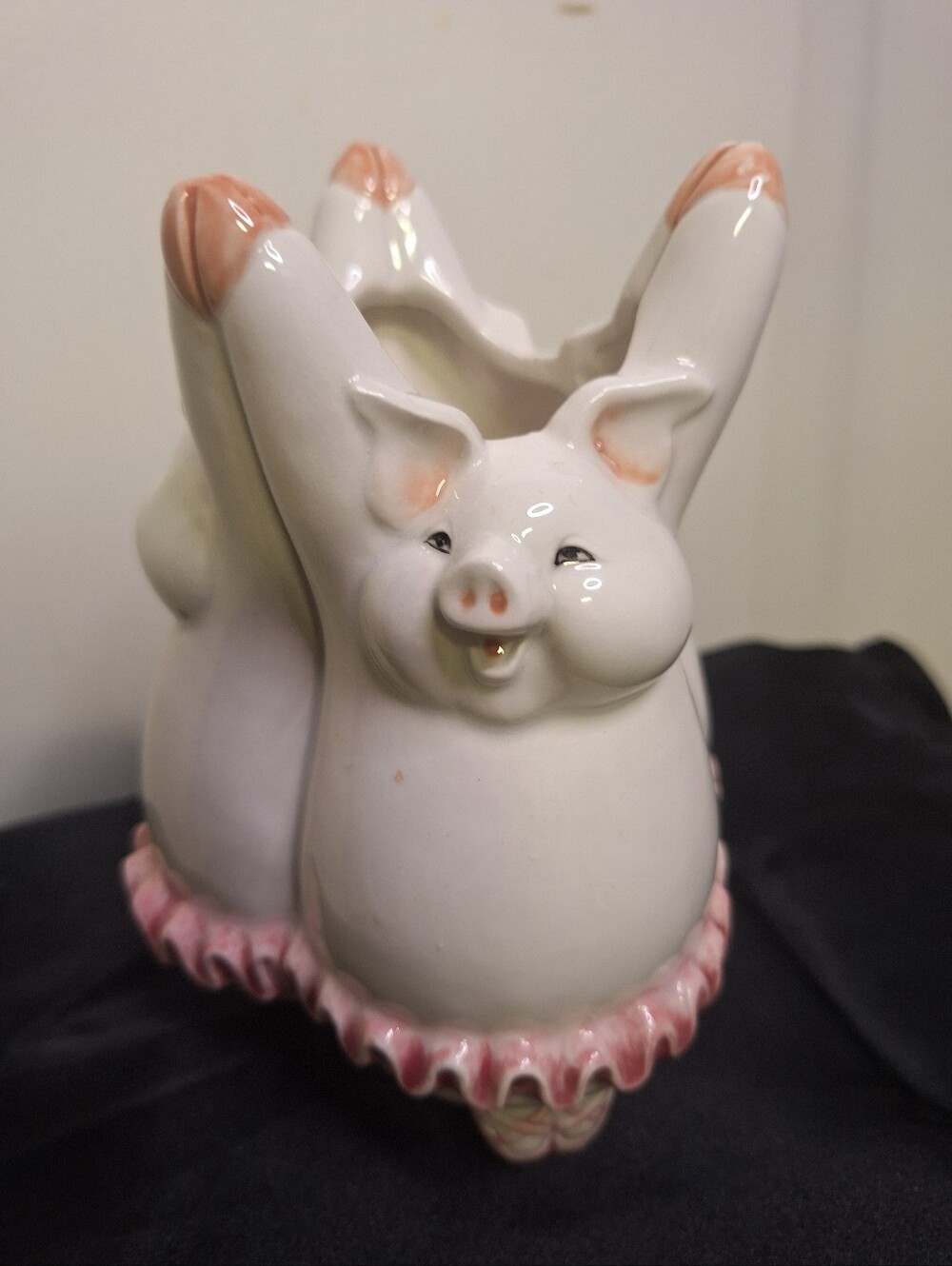 Fitz and Floyd Pink & White 3 Pigs Vase Or Art Piece